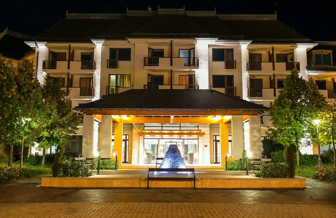 Greenfield Hotel Golf & Spa-1
